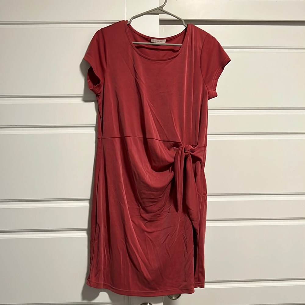 Pretty pink tie front dress! Size M, only worn once